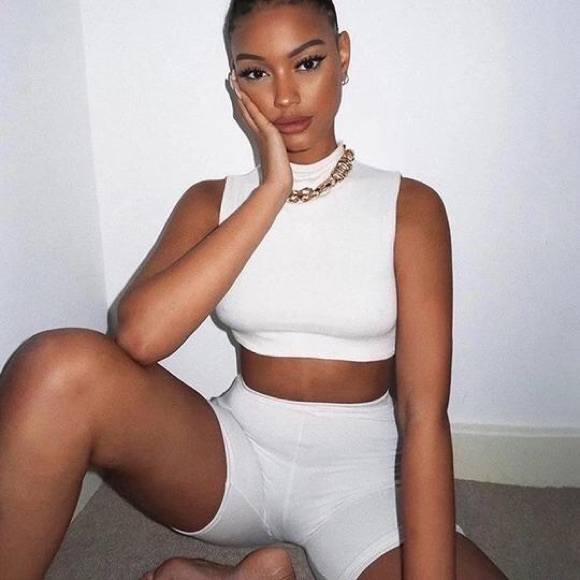 Shaped Set - Picture 2 of 3